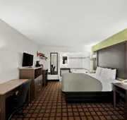Quality Inn Raeford hotel detail image 7