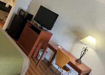 Econo Lodge Sonora hotel thumbnail 5