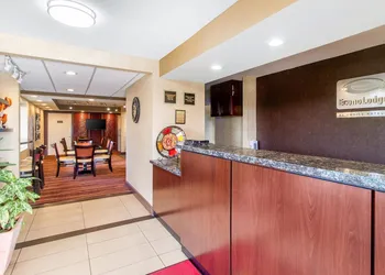 Econo Lodge Lenoir City - Knoxville Area hotel thumbnail 3