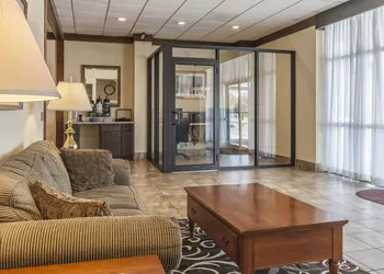 Quality Inn Gallipolis hotel thumbnail 6