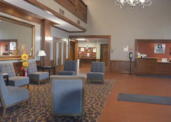 Quality Inn Perrysburg - Toledo South hotel thumbnail 2