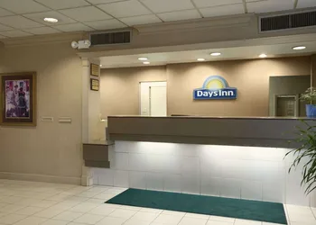 Days Inn by Wyndham Sidney OH hotel thumbnail 2