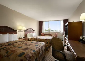 Days Inn by Wyndham Sidney OH hotel thumbnail 7