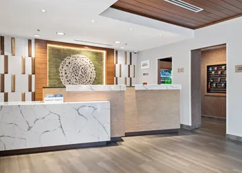 Fairfield Inn & Suites by Marriott Hickory hotel thumbnail 2