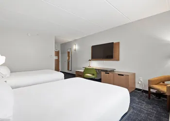 Fairfield Inn & Suites by Marriott Hickory hotel thumbnail 7