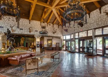 Y O Ranch Hotel hotel thumbnail 6