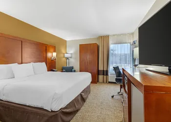 Comfort Inn Wichita Falls North hotel thumbnail 6