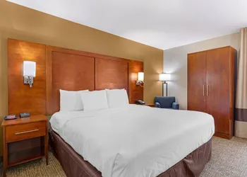 Comfort Inn Wichita Falls North hotel thumbnail 7