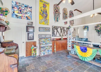 Historic Mardi Gras Inn hotel thumbnail 3