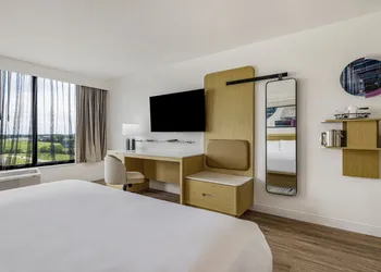 Delta Hotels by Marriott Nashville Airport hotel thumbnail 5