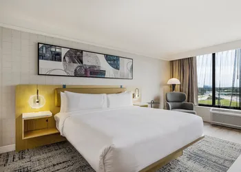 Delta Hotels by Marriott Nashville Airport hotel thumbnail 6
