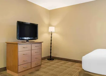 Extended Stay America Select Suites Detroit Ann Arbor Univ S hotel thumbnail 5