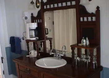 The Inn at Penn Cove hotel thumbnail 5