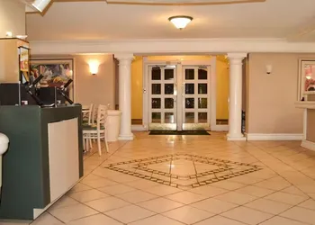 The Grand by Capital O Texarkana I-30 hotel thumbnail 2
