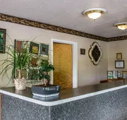 Econo Lodge Paw Paw hotel detail image 3