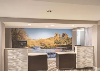 La Quinta Inn & Suites by Wyndham Flagstaff hotel thumbnail 3