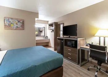 Econo Lodge Kingsville hotel thumbnail 5