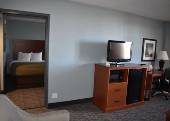 Quality Inn and Suites Garden of the Gods hotel thumbnail 8