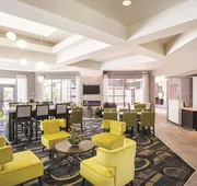 La Quinta Inn & Suites by Wyndham Phoenix Chandler hotel detail image 4