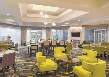 La Quinta Inn & Suites by Wyndham Phoenix Chandler hotel thumbnail 5