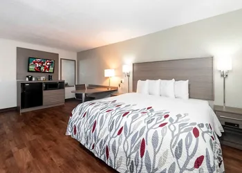 Red Roof Inn Petersburg - Fort Lee hotel thumbnail 6