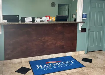 Baymont by Wyndham Willow Park hotel thumbnail 2