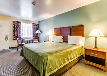 Baymont by Wyndham Willow Park hotel thumbnail 3