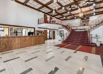 Econo Lodge Truman Inn hotel thumbnail 4