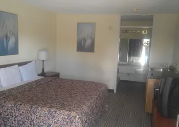 Americourt Extended Stays hotel thumbnail 8