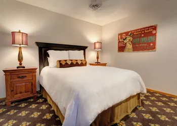 The Highlands at Harbor Springs hotel thumbnail 3