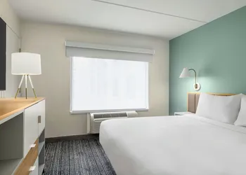 TownePlace Suites by Marriott Charlotte LoSo Airport hotel thumbnail 6