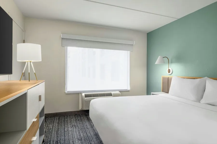 TownePlace Suites by Marriott Charlotte LoSo Airport hotel detail image 6
