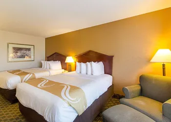 Quality Inn Fairmont hotel thumbnail 7