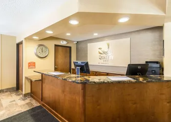 Quality Inn Marshall near University hotel thumbnail 5