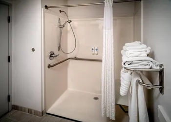 Comfort Suites Prestonsburg West hotel thumbnail 8