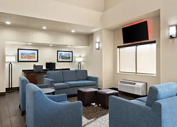 Comfort Suites University Las Cruces hotel thumbnail 3