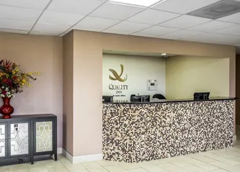 Quality Inn Mullins - Marion hotel thumbnail 4