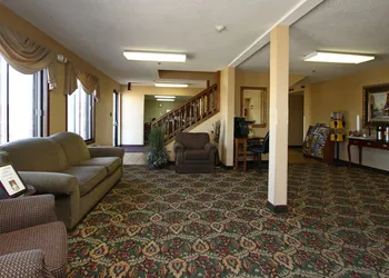 New Victorian Inn and Suites hotel thumbnail 3