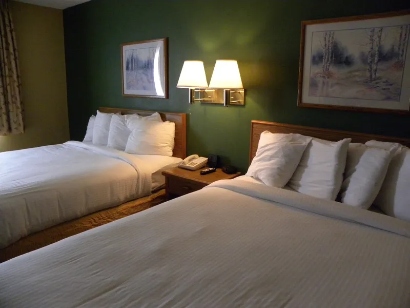 New Victorian Inn and Suites hotel detail image 6