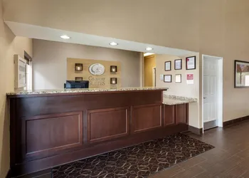 Comfort Suites Lincoln North hotel thumbnail 2