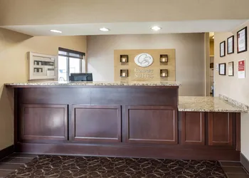 Comfort Suites Lincoln North hotel thumbnail 4