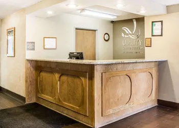 Quality Inn & Suites Sturgeon Bay hotel thumbnail 2