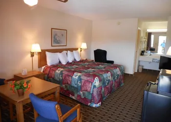 Americas Best Value Inn Blue Ridge hotel thumbnail 2