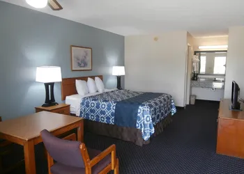 Americas Best Value Inn Blue Ridge hotel thumbnail 6