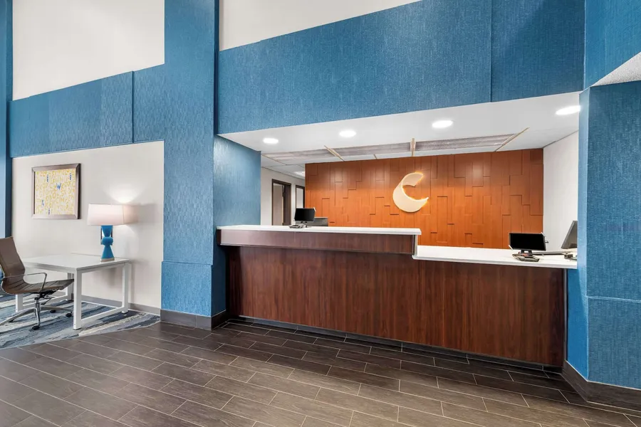 Comfort Suites Stevens Point hotel detail image 2
