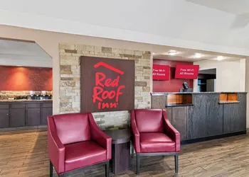 Red Roof Inn Ardmore hotel thumbnail 2