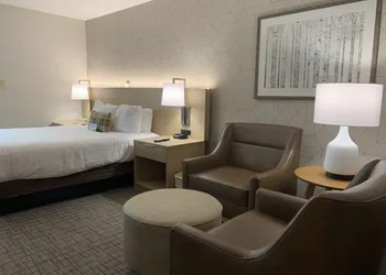 Days Inn & Suites by Wyndham Duluth by the Mall hotel thumbnail 4