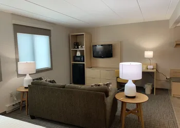 Days Inn & Suites by Wyndham Duluth by the Mall hotel thumbnail 8