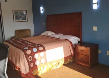 Relax Inn hotel thumbnail 6