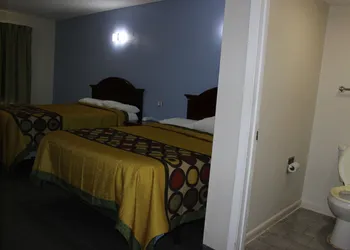 Relax Inn hotel thumbnail 8
